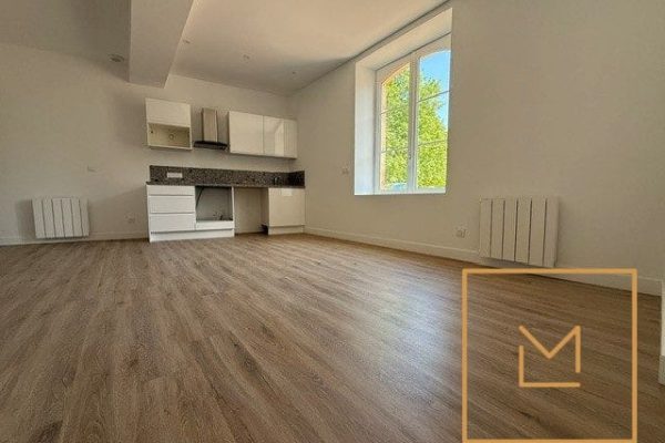 A LOUER A BARON SUR ODON UN APPARTEMENT F2 RECENT