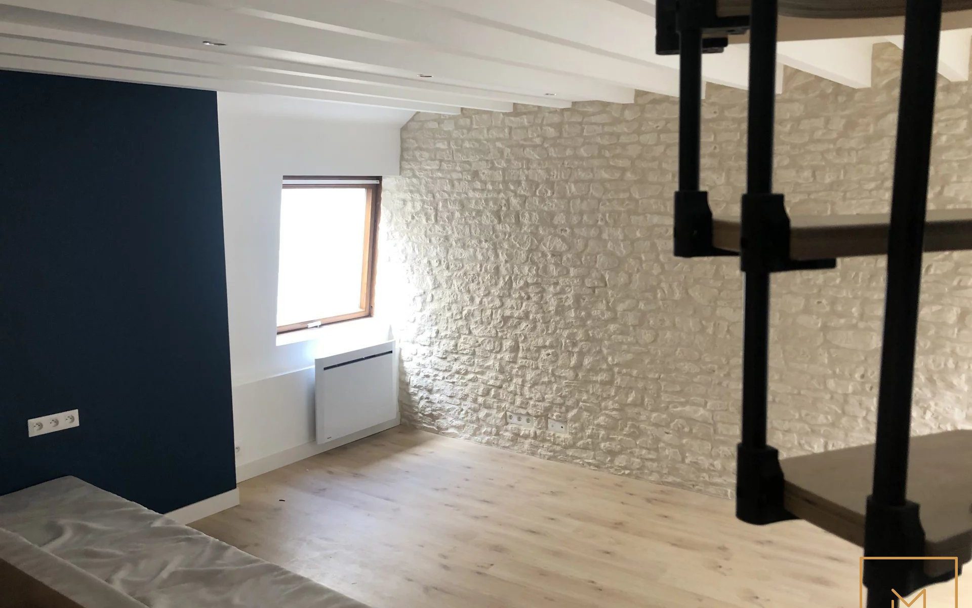 A-LOUER-A-CAEN-CENTRE-VILLE-Appartement-2-pieces-en-duplex-5
