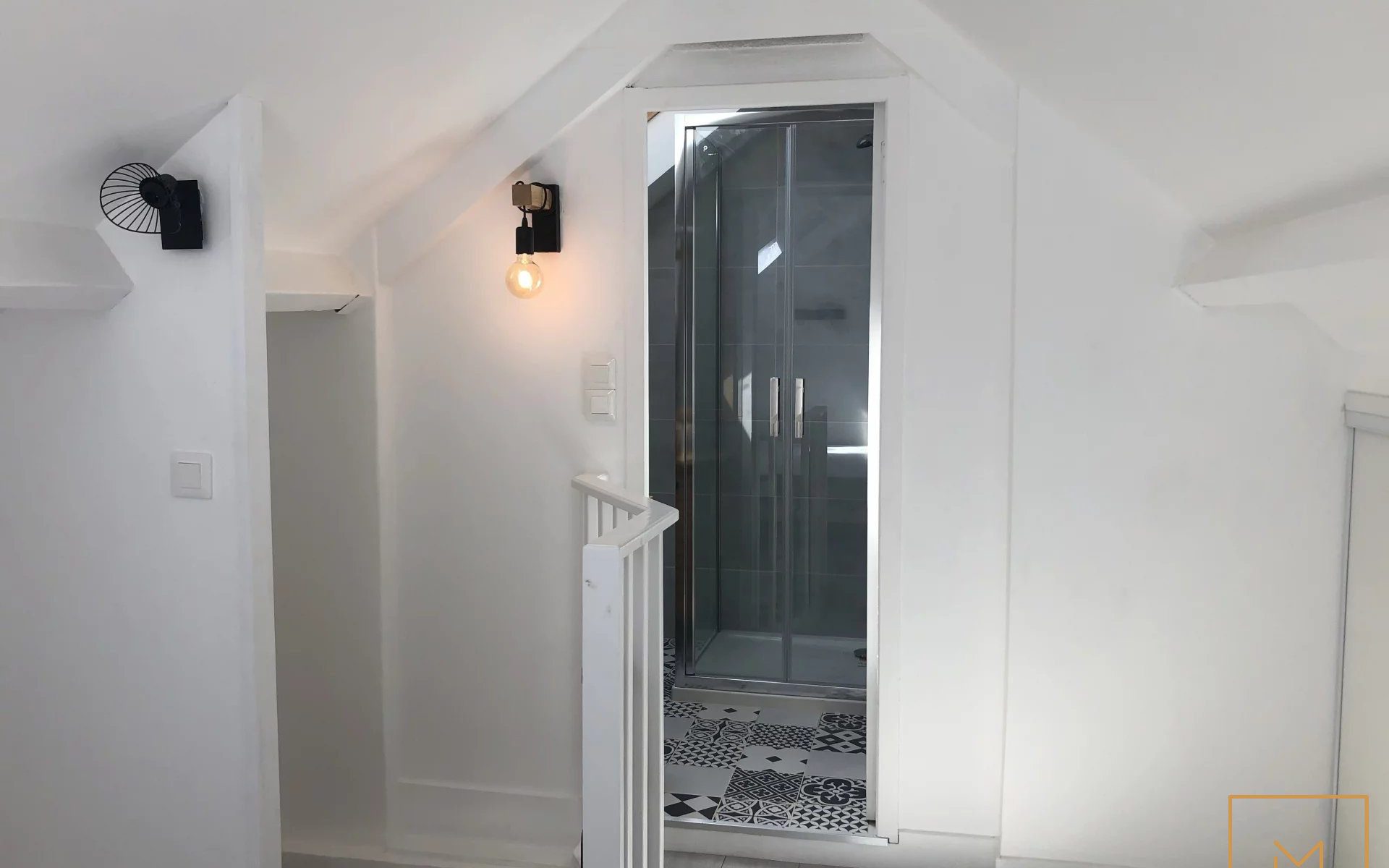 A-LOUER-A-CAEN-CENTRE-VILLE-Appartement-2-pieces-en-duplex-7