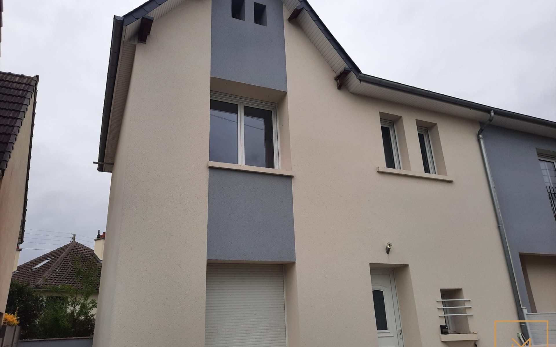 A LOUER A CAEN UNE MAISON 2 CHAMBRES JARDIN