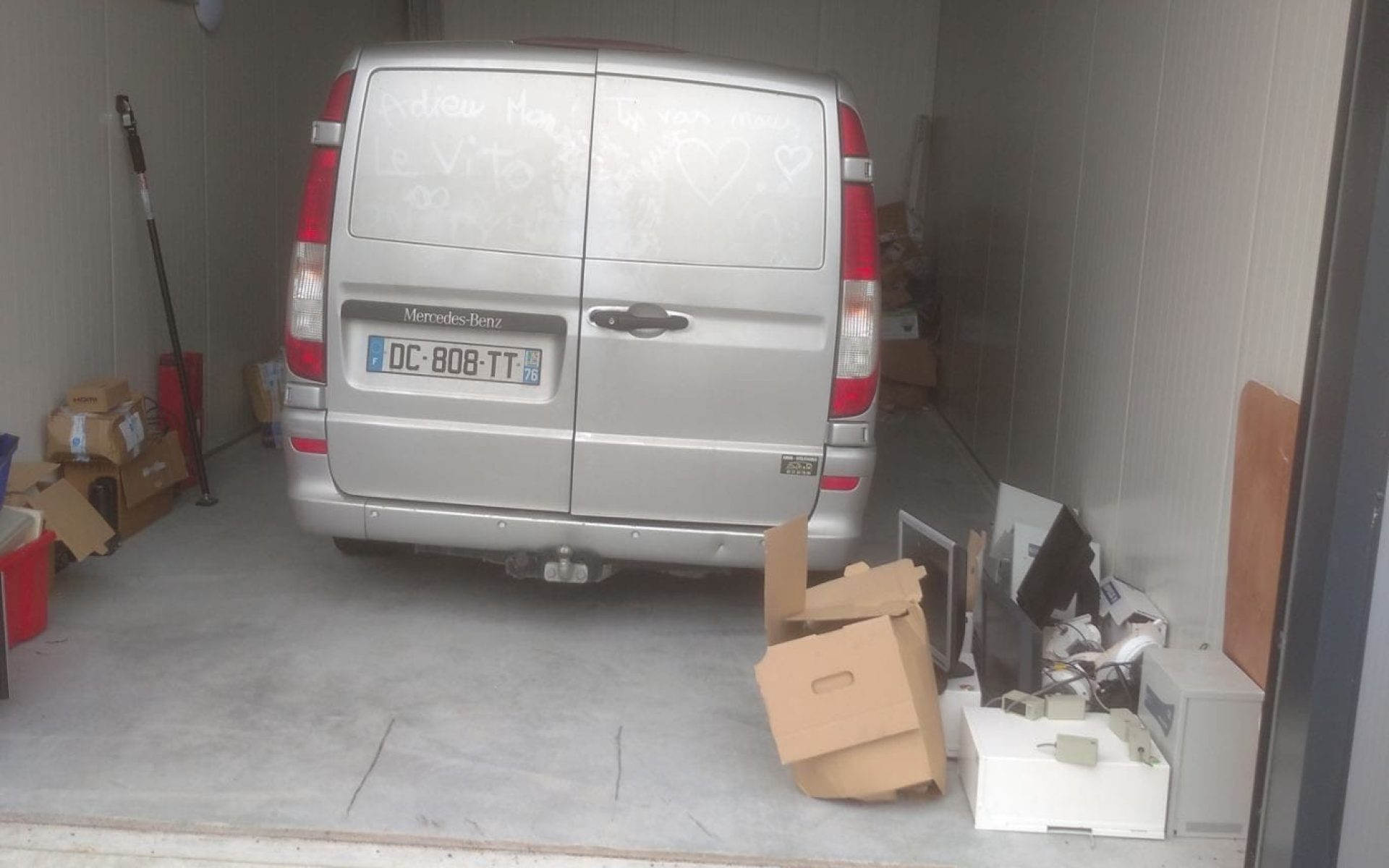 A LOUER A IFS GARAGE