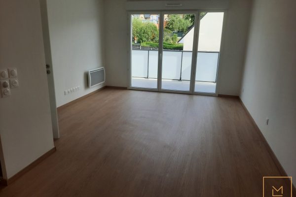 A LOUER A TOUQUES APPARTEMENT NEUF F2 BALCON