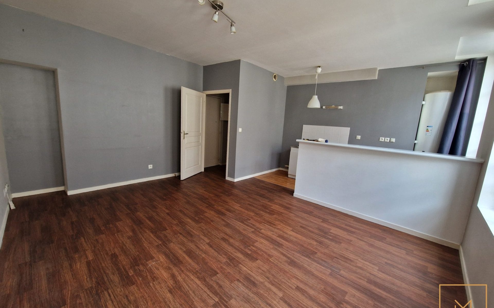 A-LOUER-APPARTEMENT-T2-EN-PLEIN-CENTRE-VILLE-DE-CAEN-1