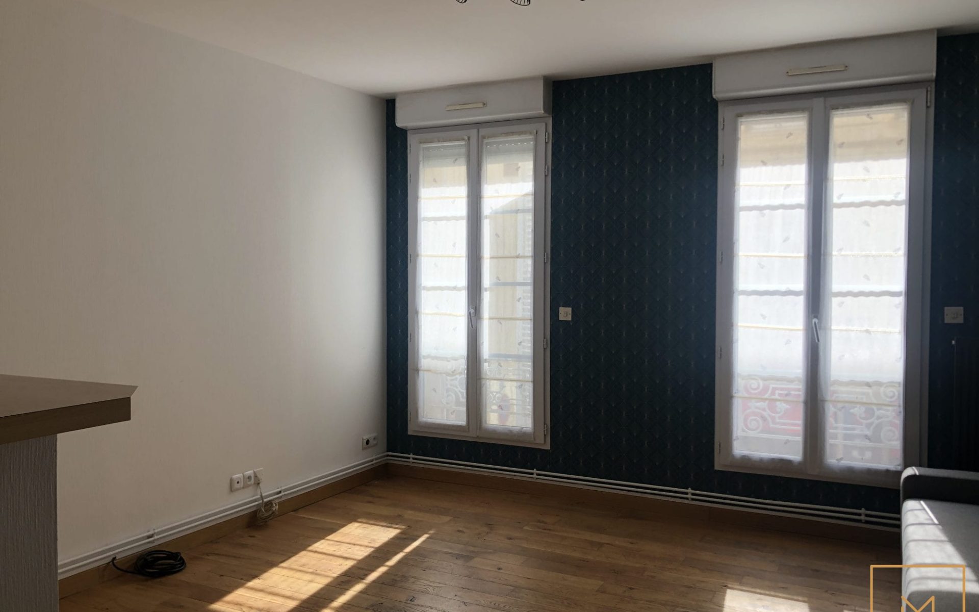 A-LOUER-CAEN-CENTRE-APPARTEMENT-F2-MEUBLE-2