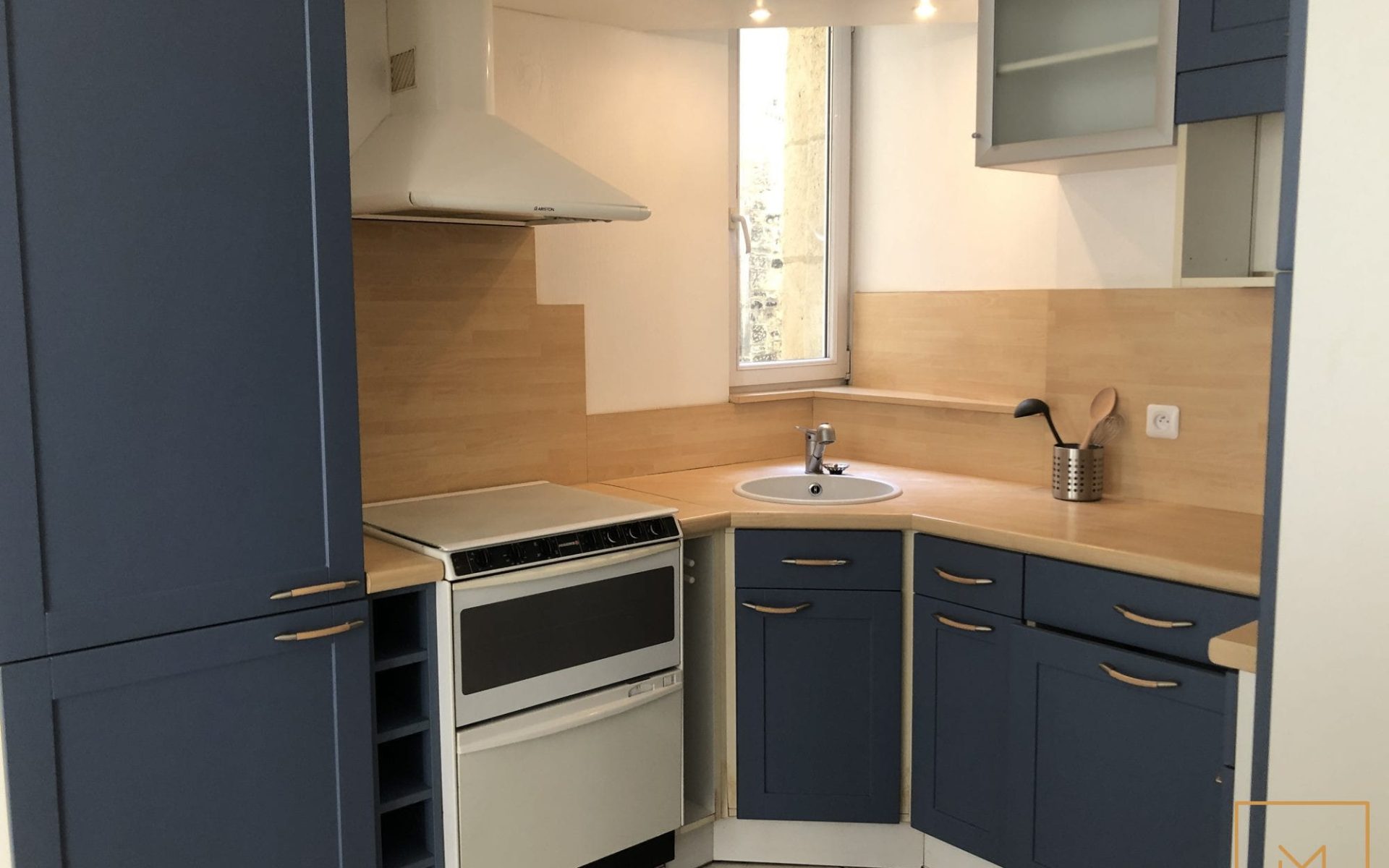A-LOUER-CAEN-CENTRE-APPARTEMENT-F2-MEUBLE-3