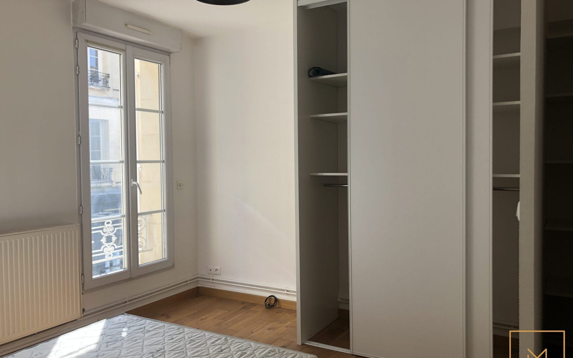 A-LOUER-CAEN-CENTRE-APPARTEMENT-F2-MEUBLE-4