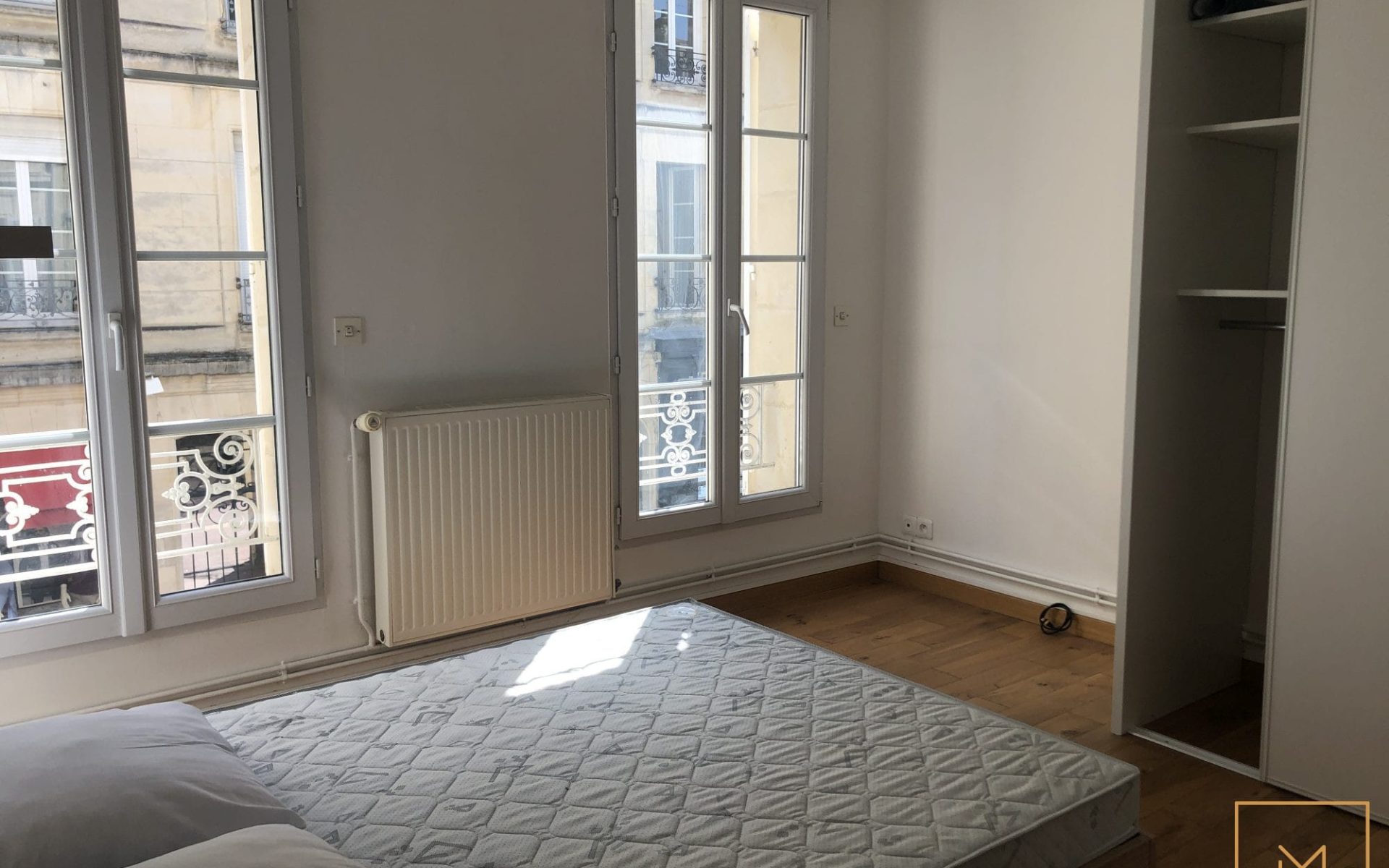A-LOUER-CAEN-CENTRE-APPARTEMENT-F2-MEUBLE-5