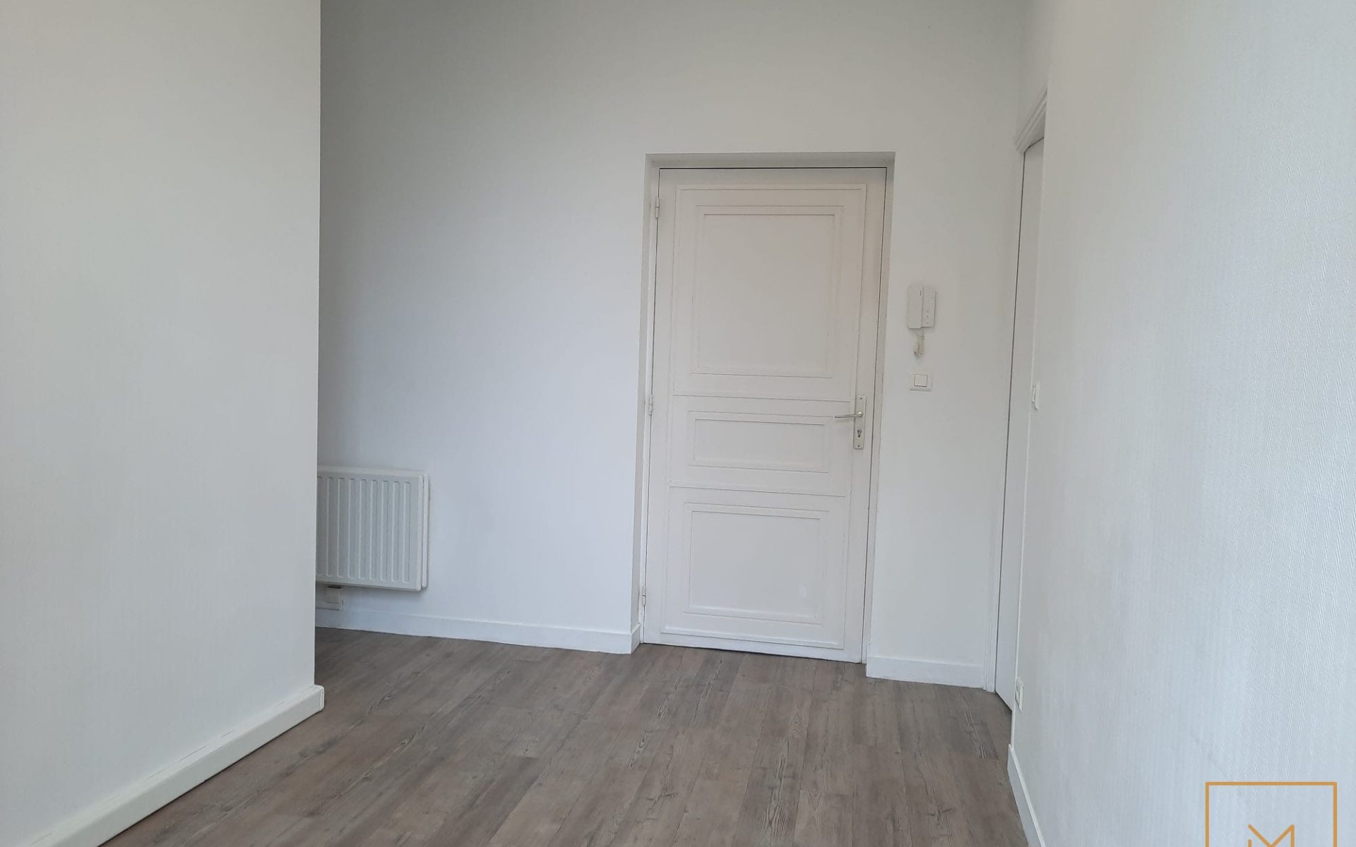 A-LOUER-LOCAL-SECTEUR-HOTEL-DE-VILLE-2