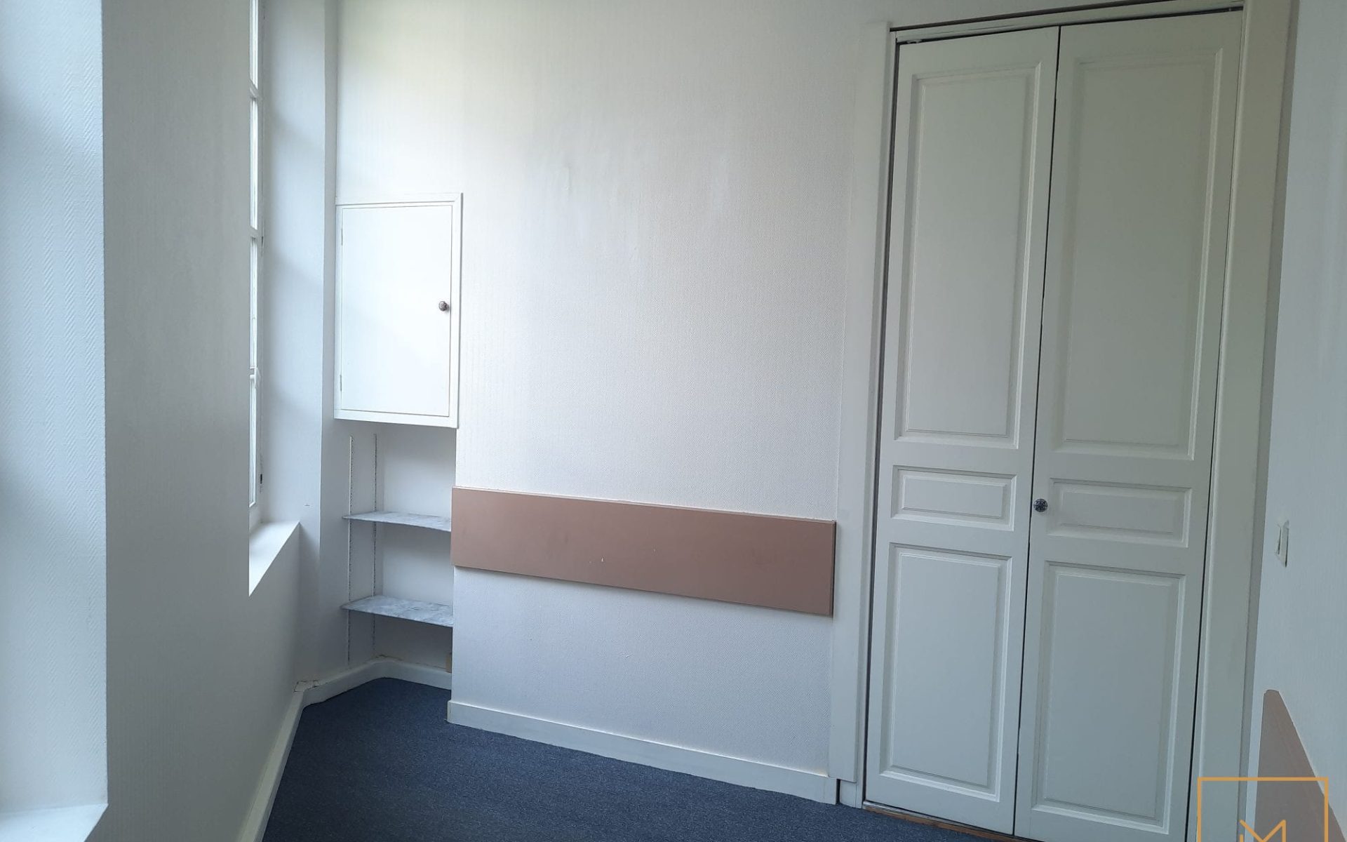 A-LOUER-LOCAL-SECTEUR-HOTEL-DE-VILLE-4