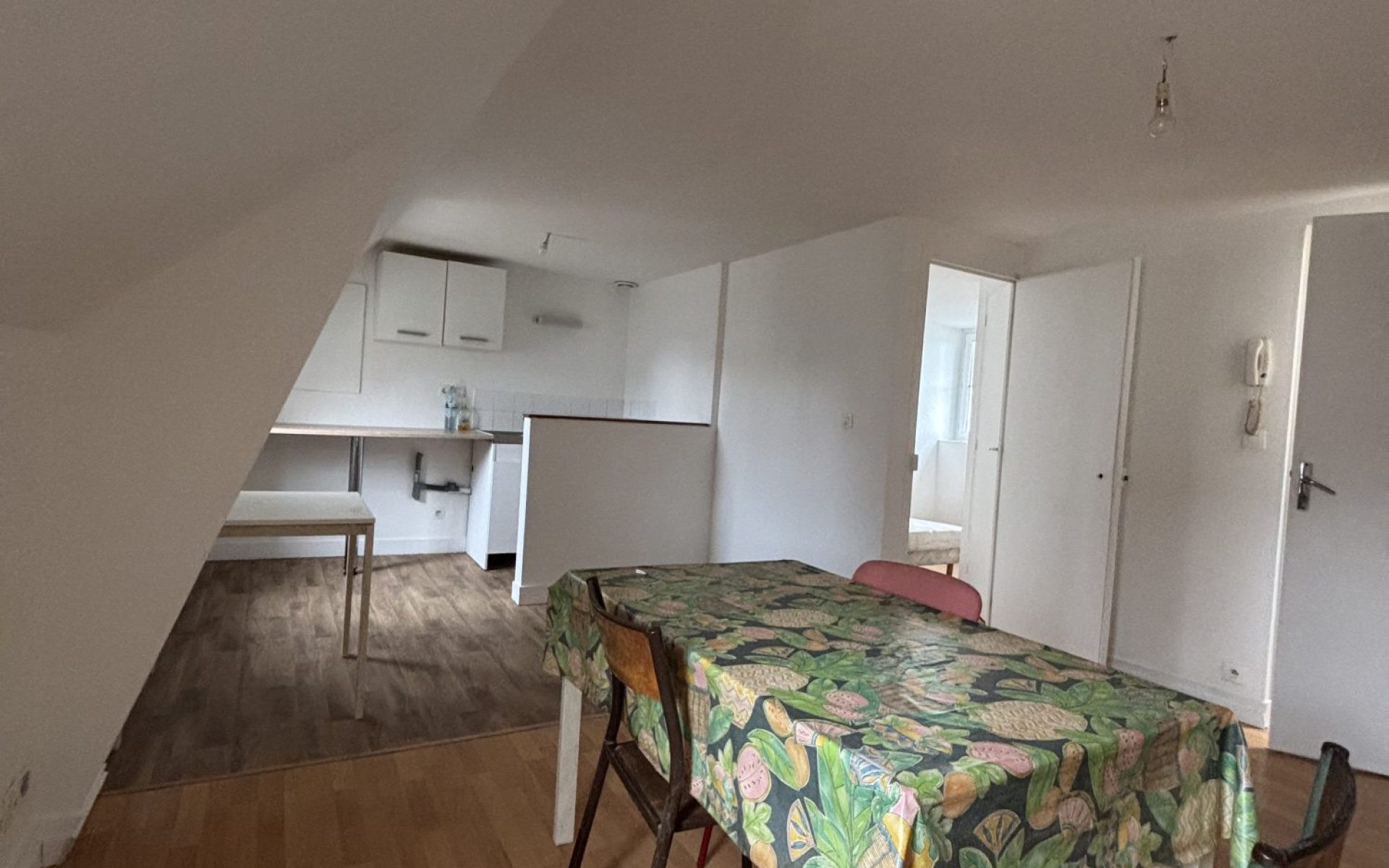 Appartement T2 rénové de 30m2 meublé