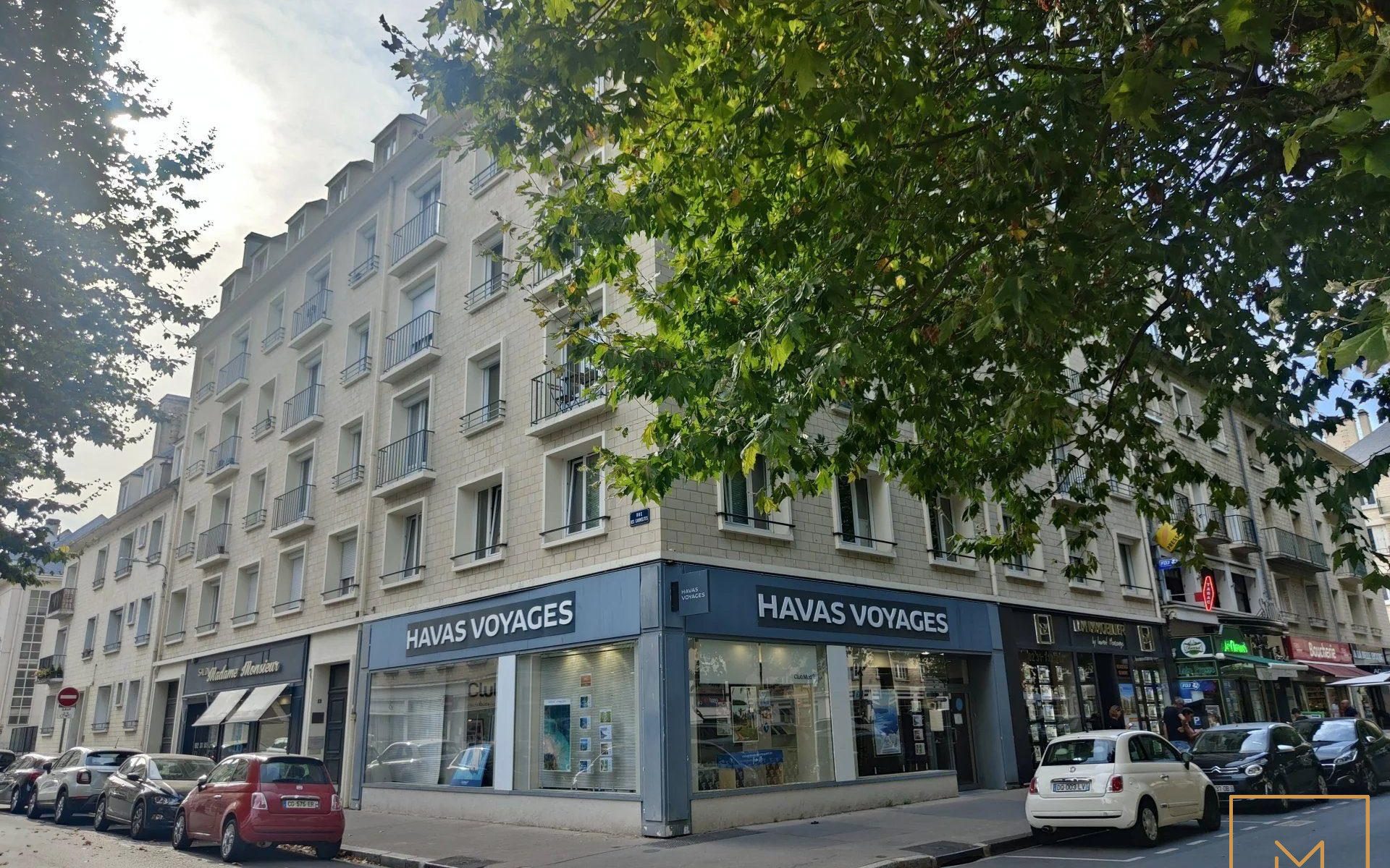 LOCAL PROFESSIONNEL - PLEIN COEUR DE CAEN