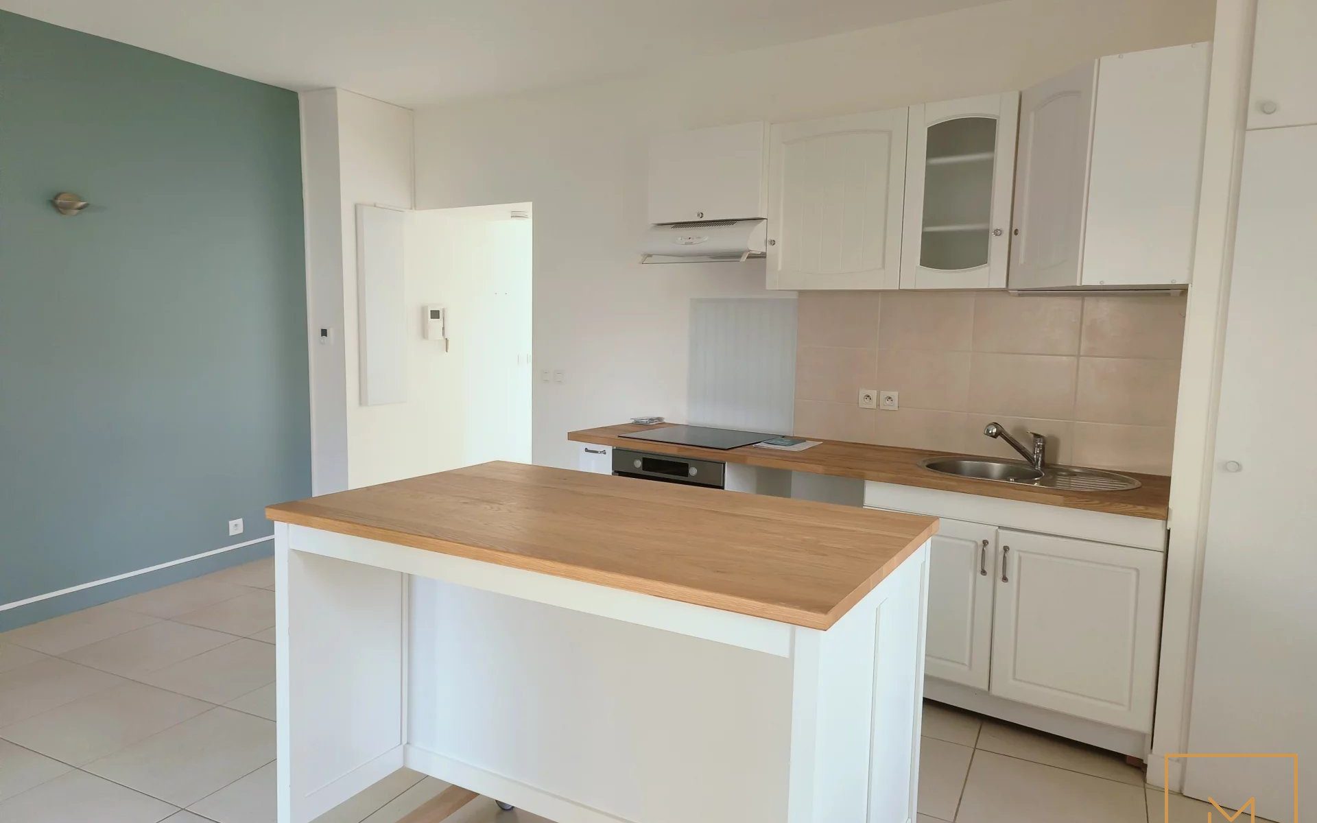 MAGNIFIQUE-T2-REZ-DE-JARDIN-BRETTEVILLE-SUR-ODON-2