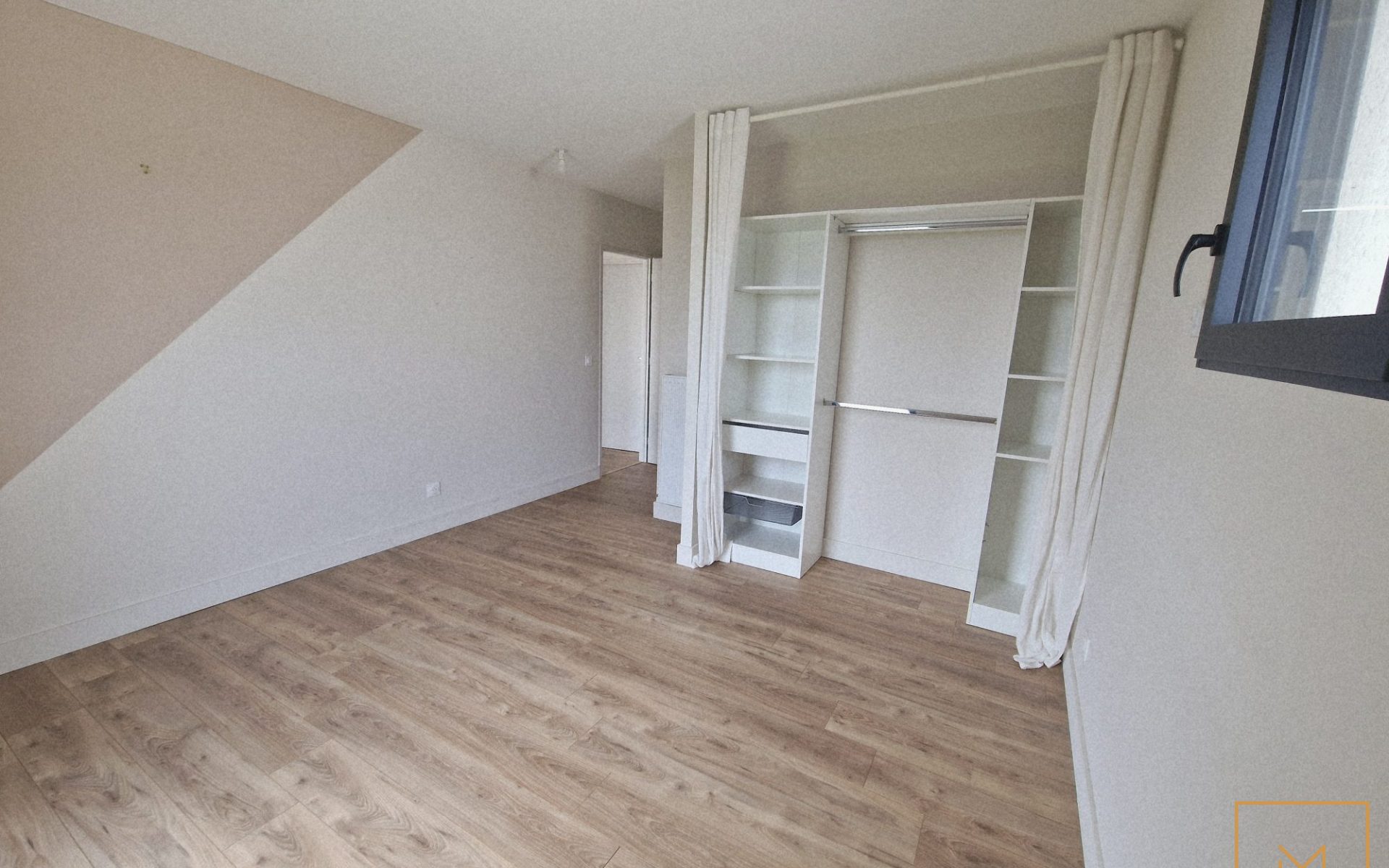MAISON-4PP-MEUBLE-FONTENAY-LE-MARMION-4