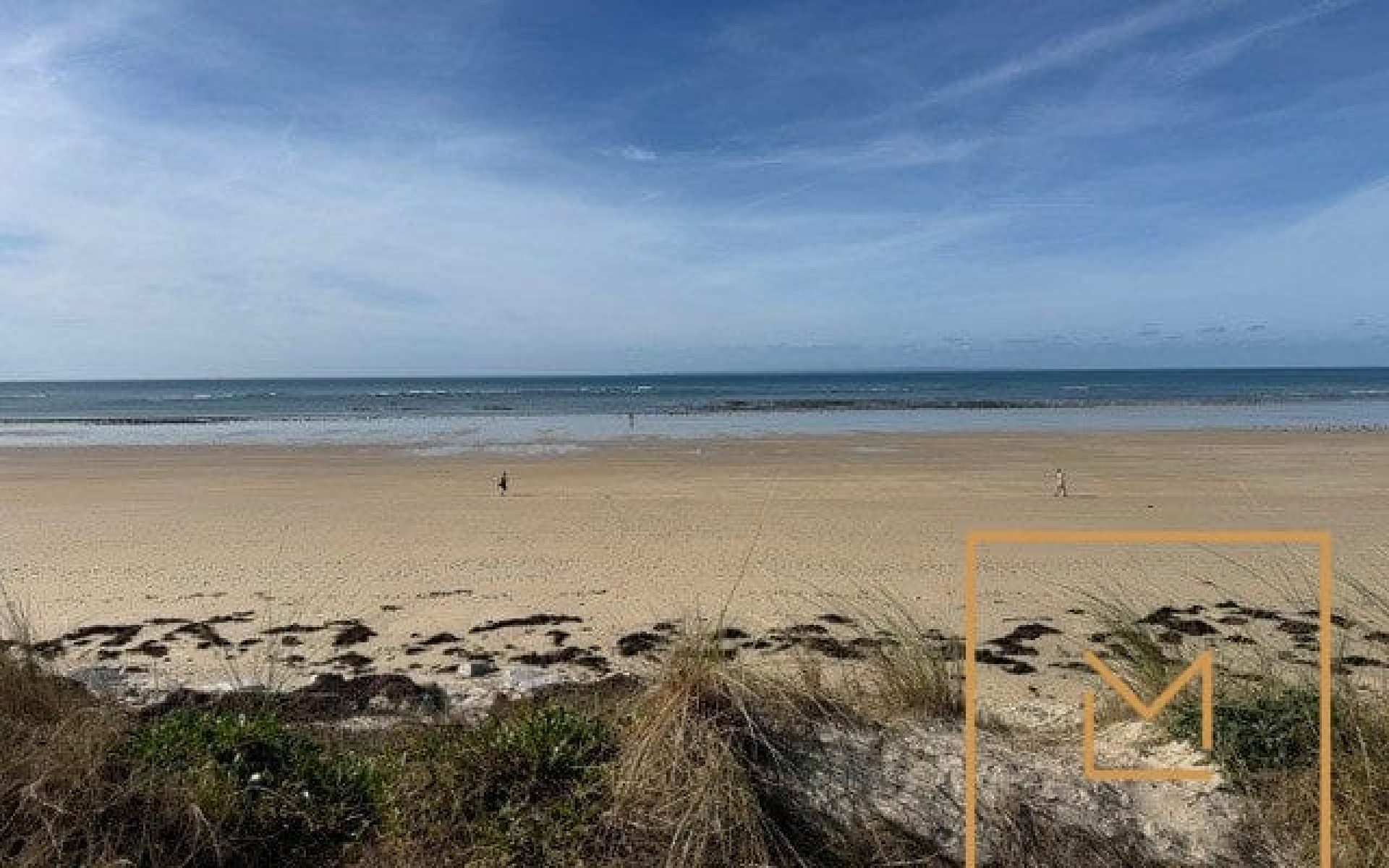 PORT-BAIL-400M-DE-LA-MER-1