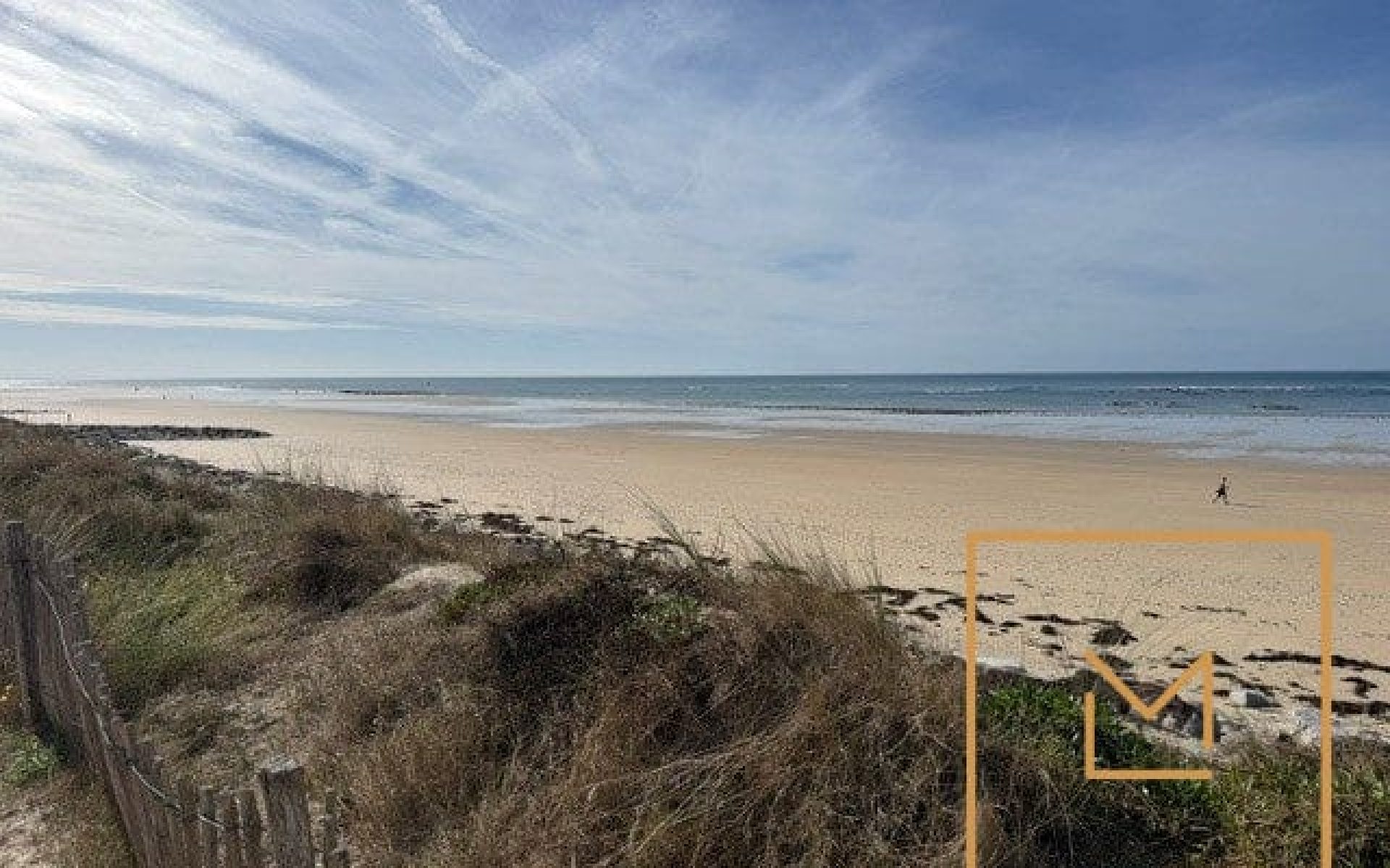 PORT-BAIL - 400M DE LA MER