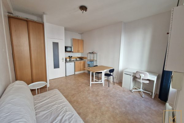 STUDIO MEUBLÉ CAEN VAUGUEUX