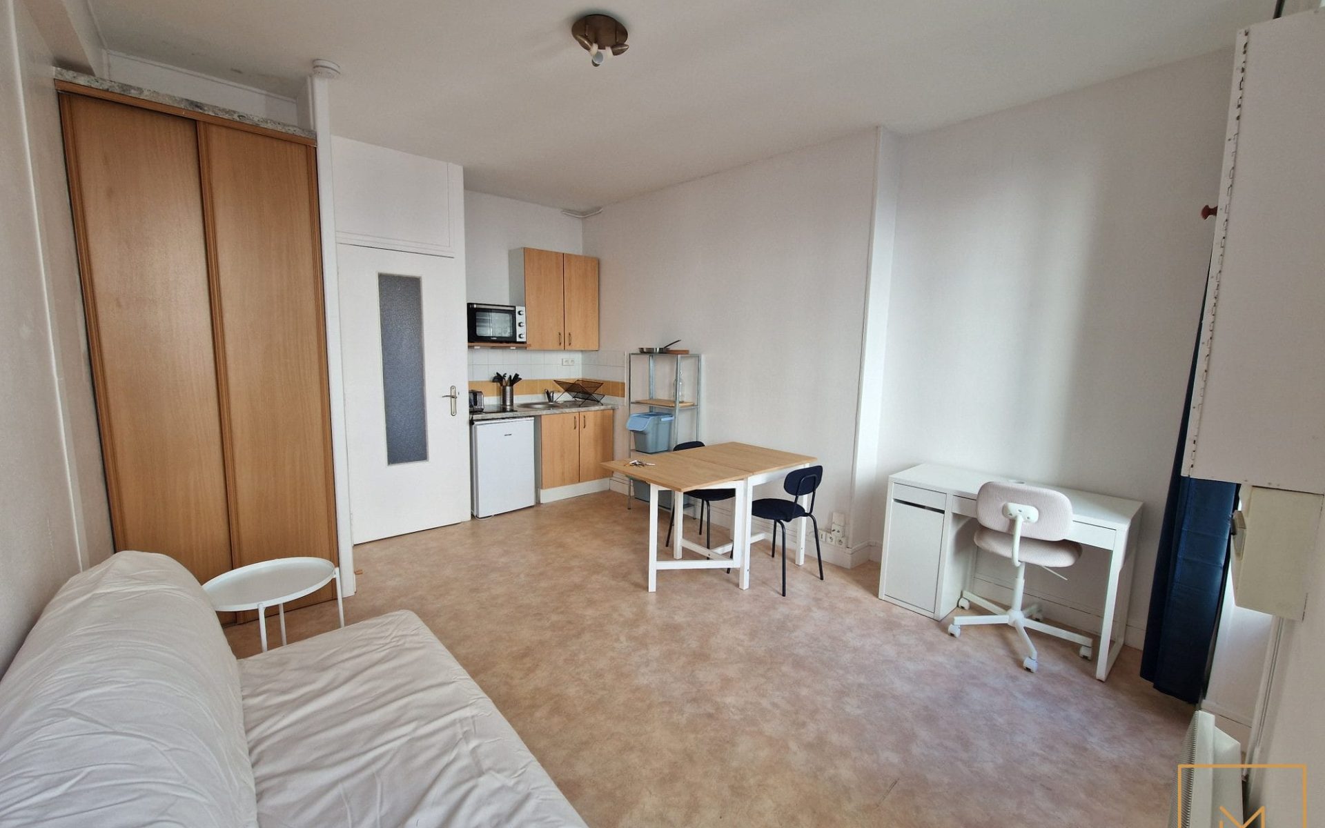 STUDIO MEUBLÉ CAEN VAUGUEUX