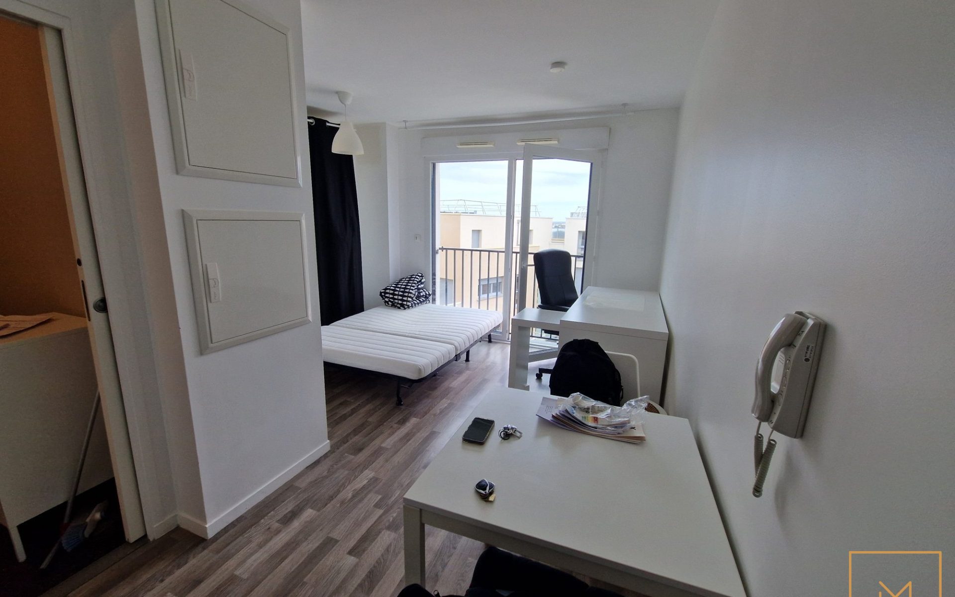 STUDIO-MEUBLE-NEUF-FACE-A-LA-FAC-3