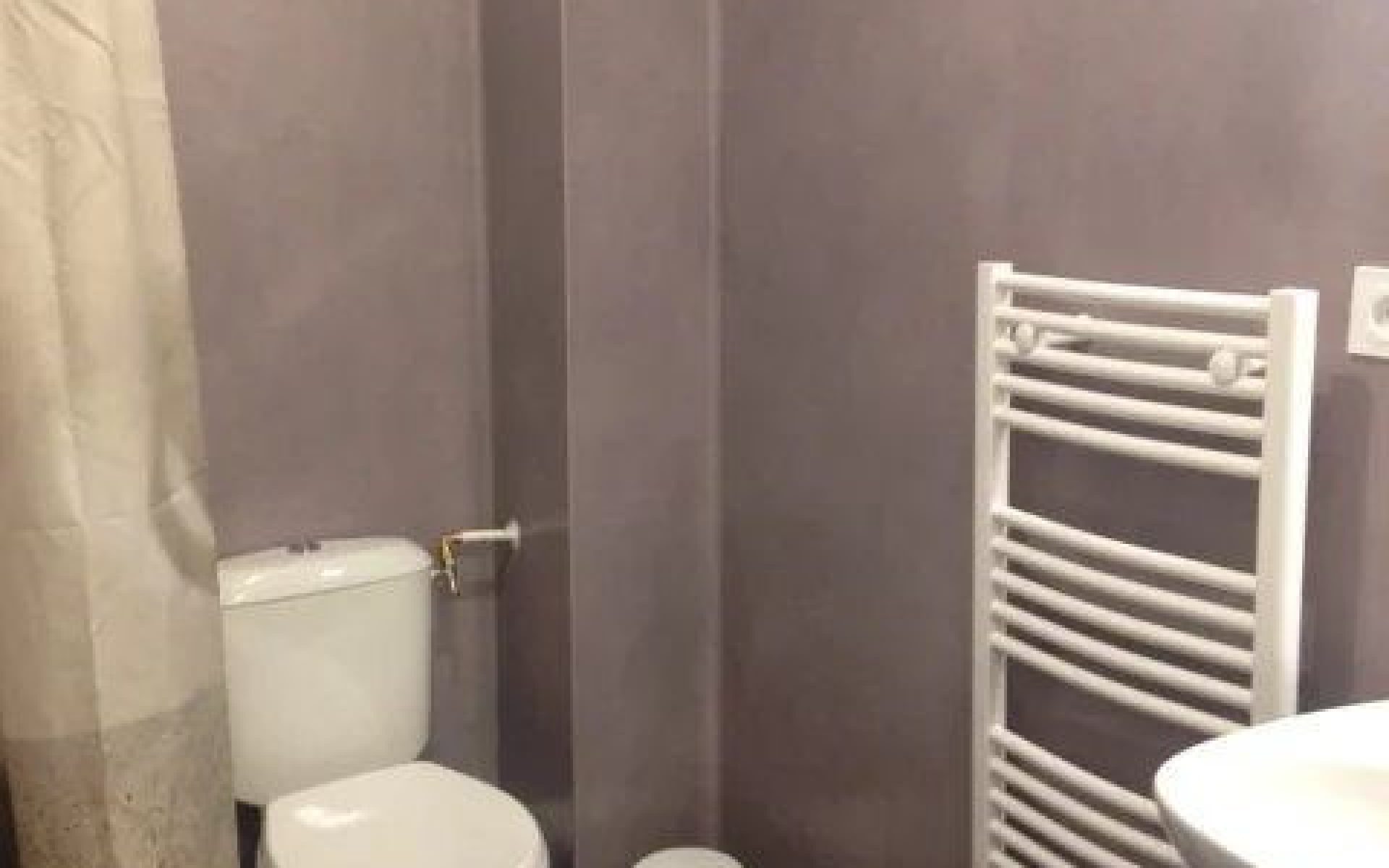 STUDIO-MEUBLE-NEUF-FACE-A-LA-FAC-4